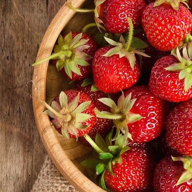 Schale voller Erdbeeren