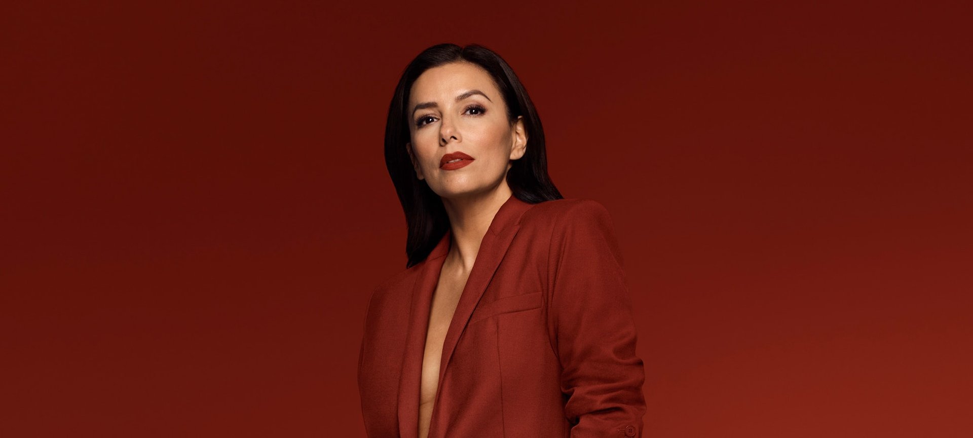 Eva Longoria trägt Color Riche 