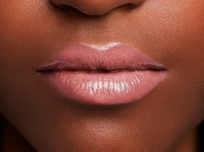 Lipstick 642 mlbb color riche product detail application dark skin